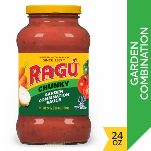 Ragu® Chunky Garden Combination Pasta Sauce Perspective: front