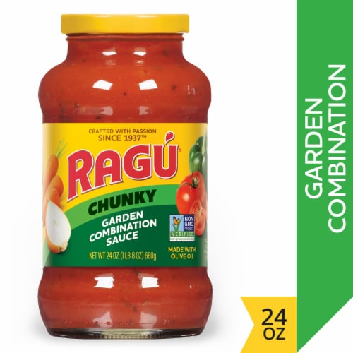 Ragu Chunky Garden Combination Pasta Sauce Perspective: front