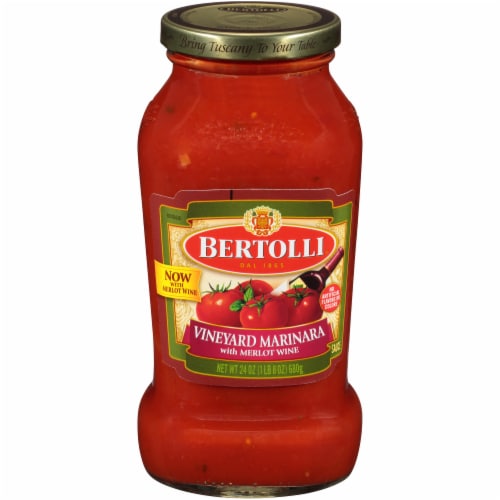 Bertolli Vineyard Marinara & Burgundy Wine Pasta Sauce Perspective: front