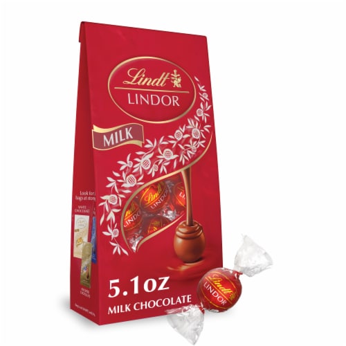 Lindt LINDOR Milk Chocolate Candy Truffles Bag