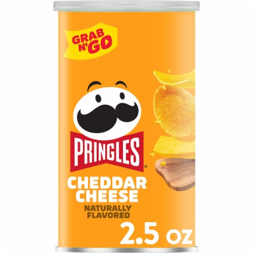 Pringles Cheddar Cheese Potato Crisps Chips Grab N' Go Snack Pack, 2.5 ...