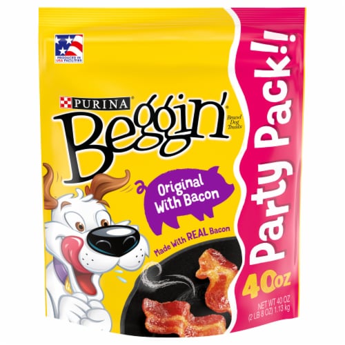 Purina Beggin' Strips Original Dog Treats with Bacon Flavor Perspective: front