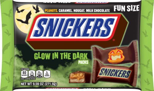 Snickers Chocolate Bars Glow In The Dark Fun Size Halloween Candy Trick or  Treat Packs, 9.59oz - Pick 'n Save