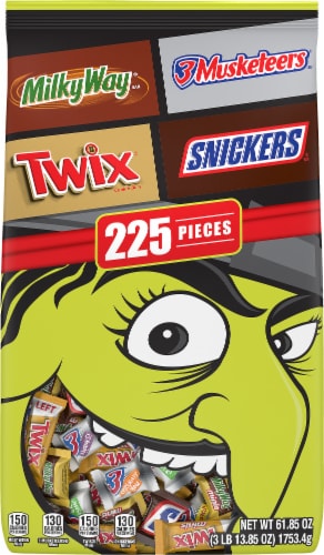 Snickers Twix Milky Way & 3 Musketeers Minis Mixed Chocolate Bulk Halloween Candy Perspective: front
