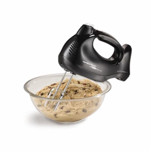 Hamilton Beach White 6 Speed Hand Mixer with Beaters, Whisk, and Snap-On  Case 62682RZ