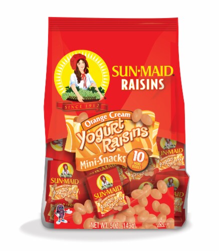 Sun-Maid Orange Cream Yogurt Mini Snack Raisin Boxes Perspective: front