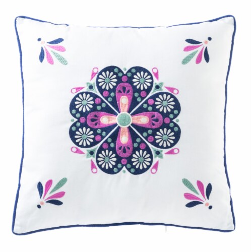 HD Designs Outdoors® Medallion Pillow Perspective: front