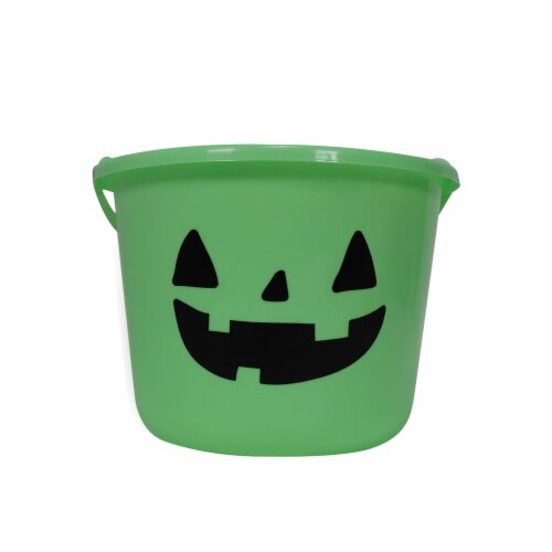 Holiday Home Treat Bucket - Green Perspective: front