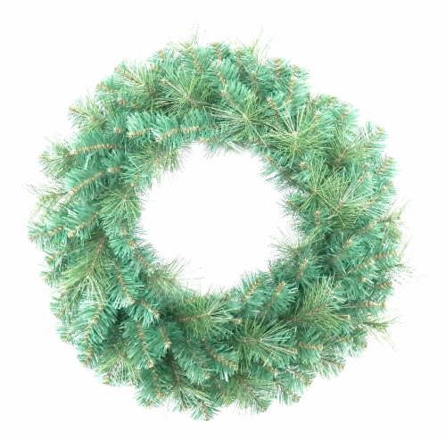 Holiday Home Pine Wreath Perspective: front