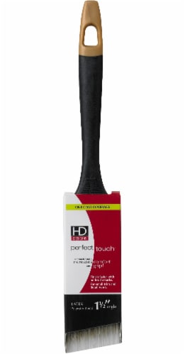HD Designs® Perfect Touch™ Angle Brush - Black/White Perspective: front
