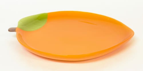 Dot Farmstand Peach Tray Perspective: front