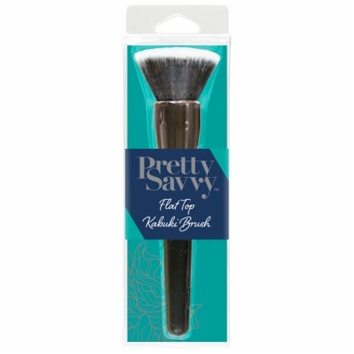 Pretty Savvy™ Flat Top Kabuki Brush Perspective: front