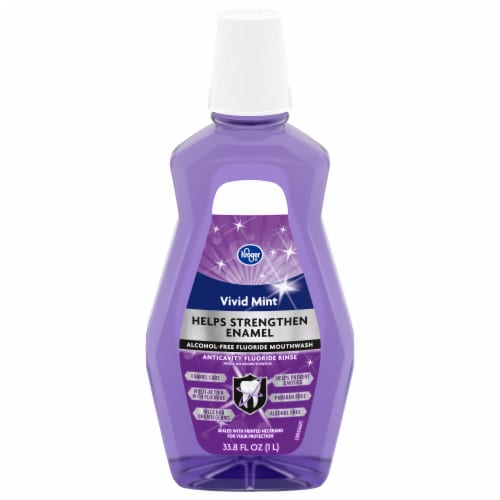 Kroger® Vivid Mint Alcohol-Free Fluoride Mouthwash Perspective: front