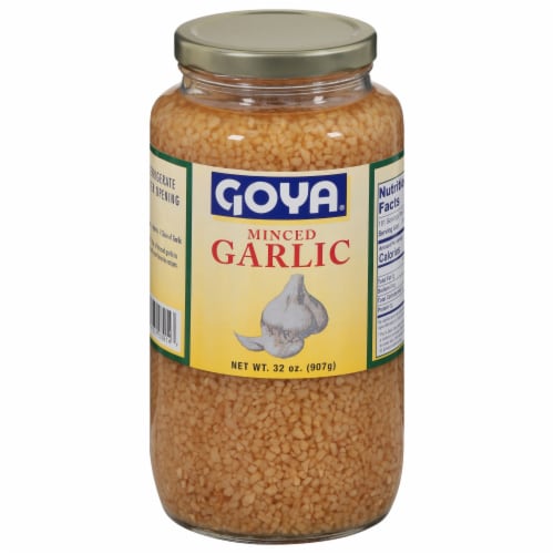 Goya® Minced Garlic Perspective: front