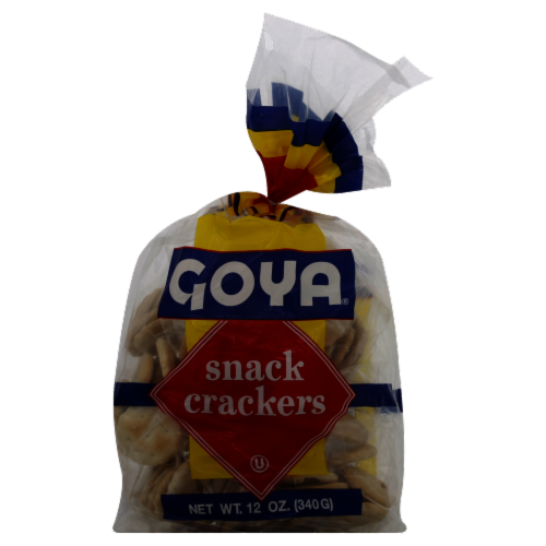 Goya Snack Crackers Perspective: front
