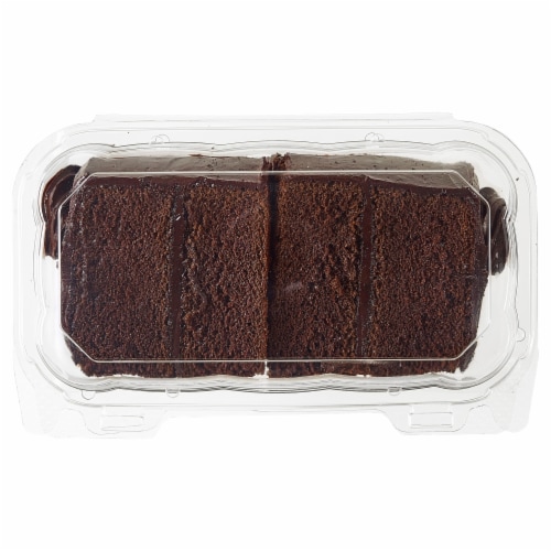 Bakery Fresh Goodness Fudge Iced Chocolate Cake Slices Perspective: front
