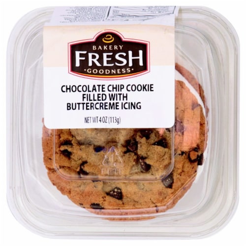 Bakery Fresh Goodness Chocolate Chip Cookie Filled with Buttercreme Icing Perspective: front