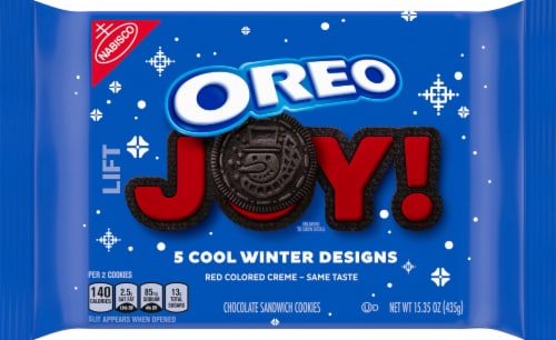 Oreo Winter Chocolate Sandwich Cookies Perspective: front