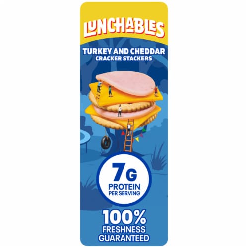 Lunchables Turkey & Cheddar Cheese with Crackers Snack Kit Perspective: front