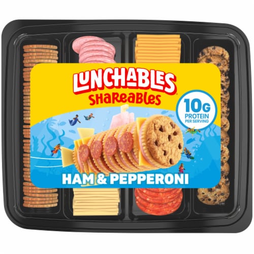 Lunchables Ham & Pepperoni with Cheddar & Mozzarella Cheese Crackers & Chocolate Chip Cookies Kit Perspective: front