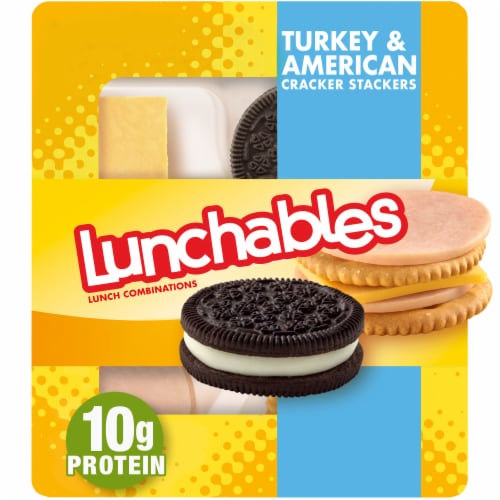 Lunchables Turkey & American Cheese Cracker Stackers Snack Kit with Chocolate Sandwich Cookies Perspective: front