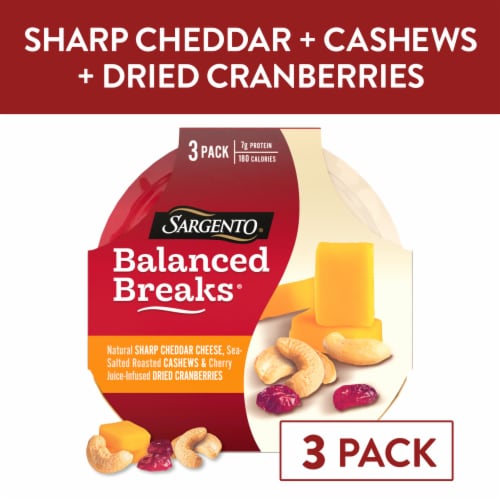 Sargento® Balanced Breaks® Sharp Cheddar Cheese Cashews & Dried Cranberries Perspective: front
