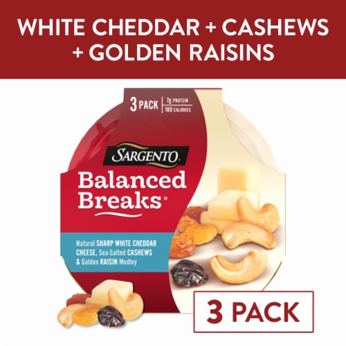Sargento Balanced Breaks Sharp White Cheddar Cheese Cashews & Raisins Snack Packs Perspective: front
