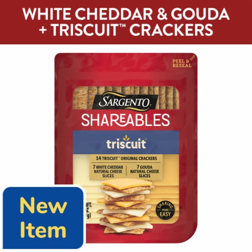 Sargento® Shareables White Cheddar & Gouda Sliced Cheese with Triscuit™ Original Crackers Snack Kit Perspective: front
