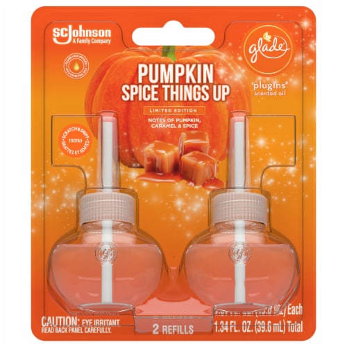 Glade® PlugIns® Pumpkin Spice Things Up Scented Oil Refills Perspective: front