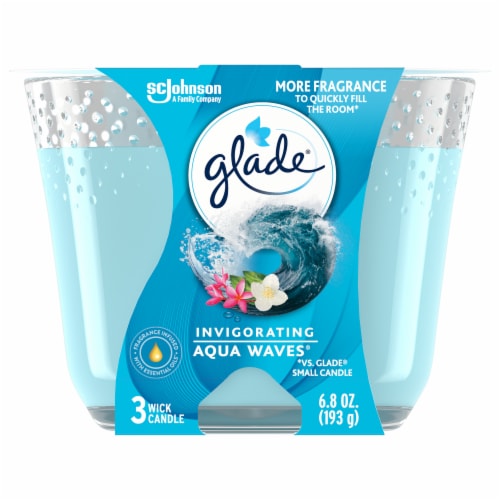 Glade® Invigorating Aqua Waves™ 3-Wick Candle Perspective: front