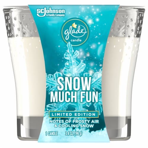 Glade® Limited Edition Snow Much Fun Candle Perspective: front