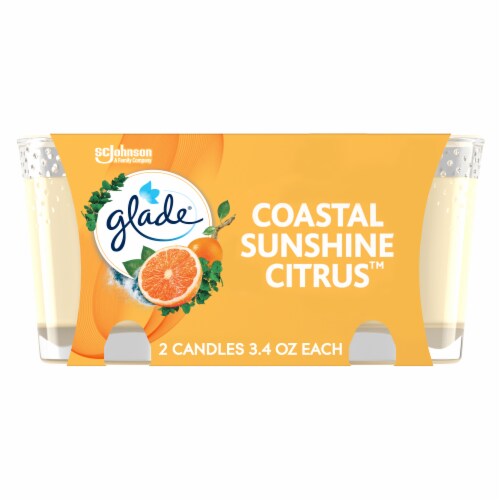 Glade® Coastal Sunshine Citrus™ Candles Perspective: front