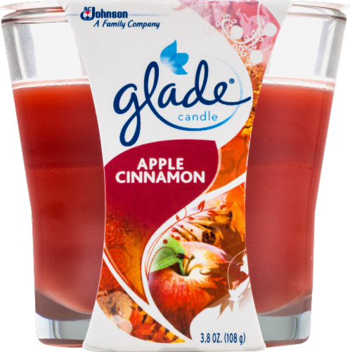 Glade Apple Cinnamon Candle Perspective: front