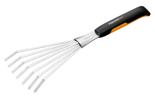 Fiskars Polycarbonate Xact Steel Garden Rake Perspective: front