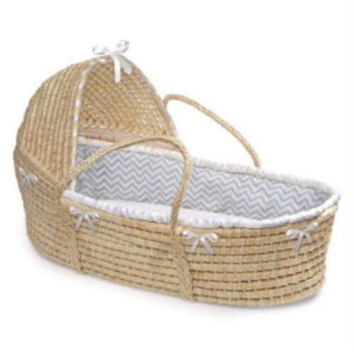 Hooded moses basket hotsell