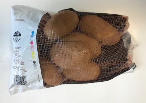 Russet Organic Potatos Perspective: front