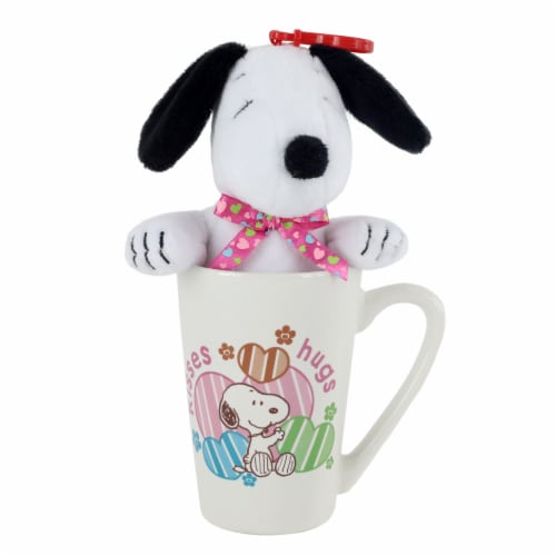 DanDee Snoopy Plush in Hugs & Kisses Mug Perspective: front