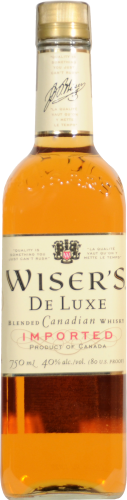 Wiser De Luxe Blended Canadian Whisky Perspective: front
