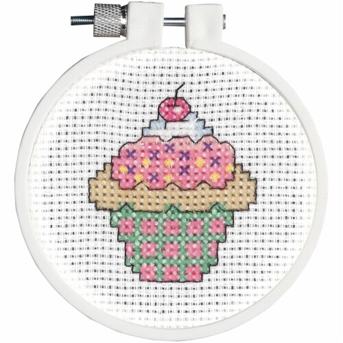 Janlynn/Kid Stitch Mini Counted Cross Stitch Kit 3 Round-Cupcake (11 Count) Perspective: front