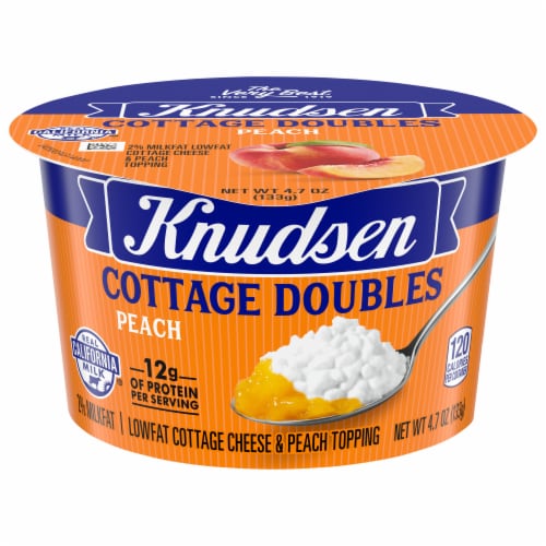 Knudsen® Cottage Doubles Low Fat Cottage Cheese & Peach Topping Perspective: front
