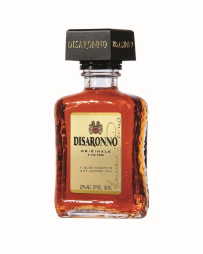 Disaronno Originale Amaretto Liqueur Perspective: front