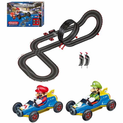 Mario Kart Carrera Go!!! 8 Slot Racing Set