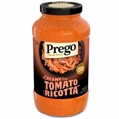 Prego® Creamy Tomato Ricotta Pasta Sauce Perspective: front