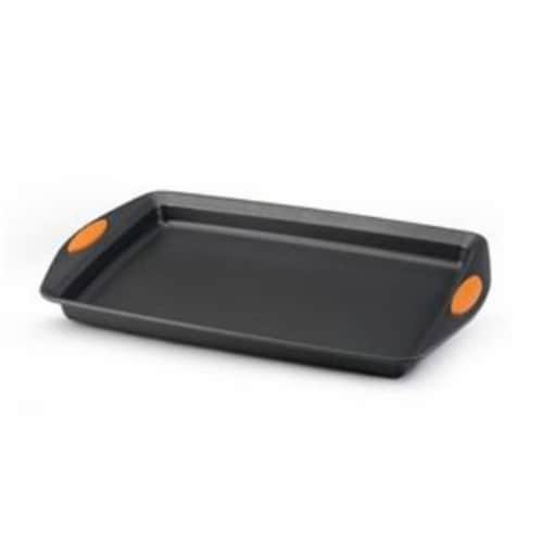 Rachael Ray Bakeware  Oven Lovin Crispy Sheet 11-Inch by 17-Inch Cookie Pan  Grey Perspective: front