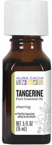 Aura Cacia Tangerine Essential Oil Perspective: front