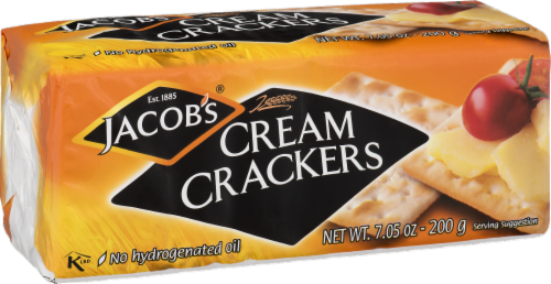 Jacob's Cream Crackers Perspective: front