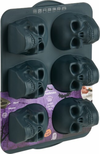 Trudeau Halloween Jumbo Skull Silicone Pan Perspective: front
