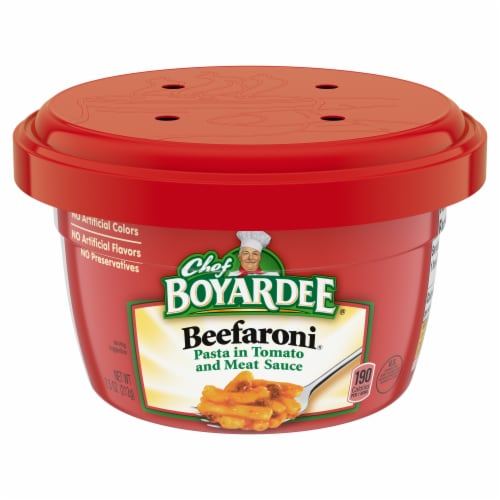Chef Boyardee® Beefaroni® Pasta in Tomato and Meat Sauce Microwaveable Cup Perspective: front
