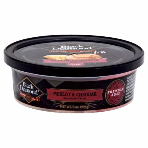 Black Diamond Merlot & Cheddar Spreadable Cheese Perspective: front