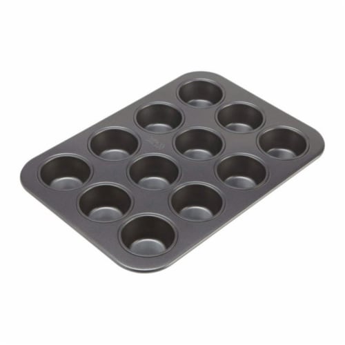 Chicago Metallic 17712 1.25 in. Muffin Pan  12 Cup Perspective: front
